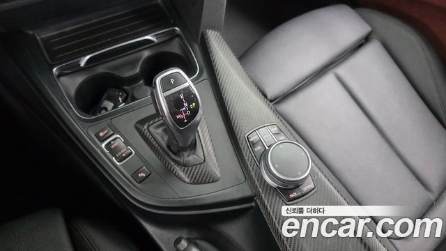 BMW 3-Series 2017 — photo 9