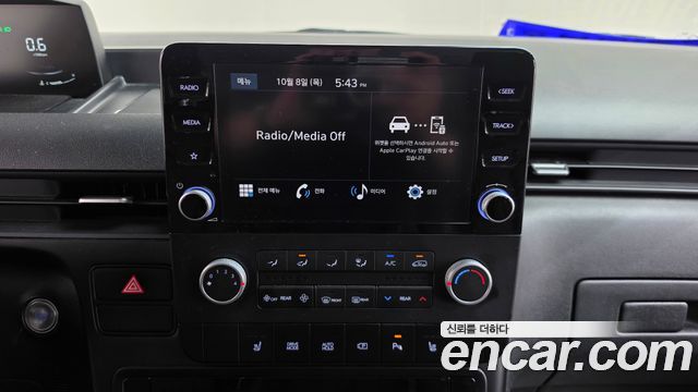 Hyundai Staria 2025 — photo 19