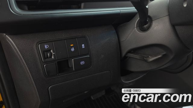 Hyundai Staria 2025 — photo 26