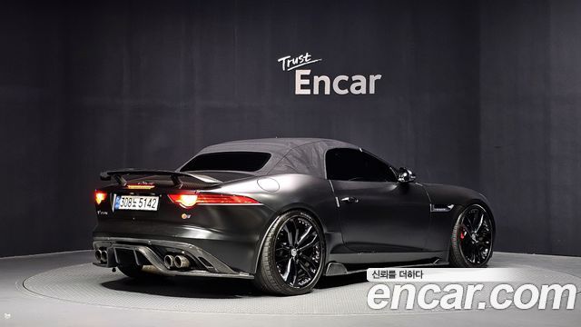 Jaguar F-TYPE 2014 — photo 2