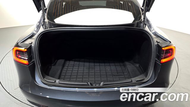 Tesla Model 3 2020 — photo 18