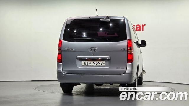 Hyundai Starex 2016 — photo 4