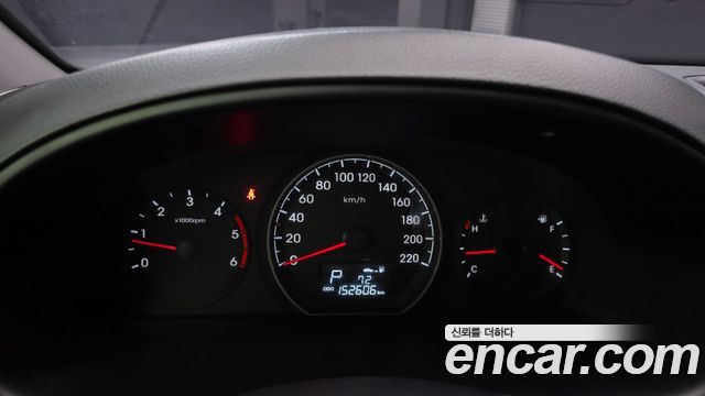 Hyundai Starex 2016 — photo 11