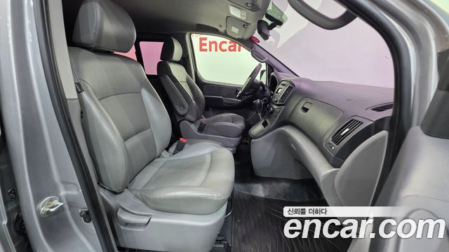 Hyundai Starex 2016 — photo 13