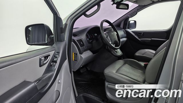 Hyundai Starex 2016 — photo 17