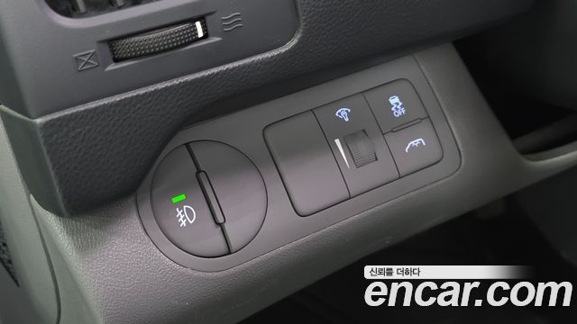 Hyundai Starex 2016 — photo 19