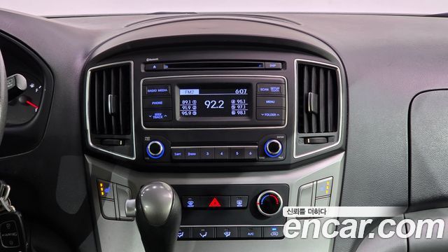 Hyundai Starex 2016 — photo 23