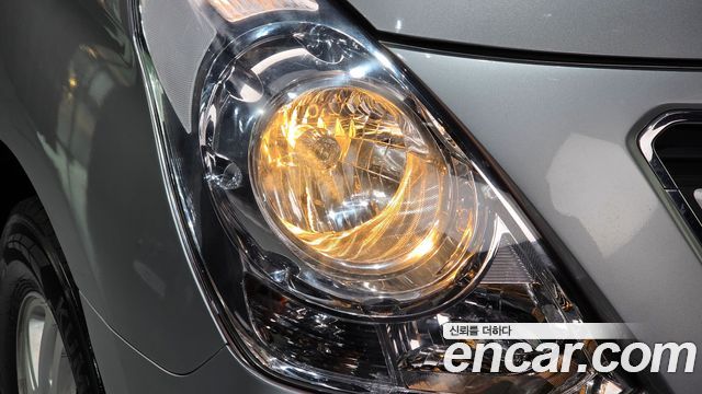 Hyundai Starex 2016 — photo 8
