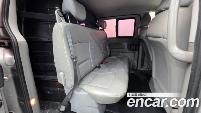 Hyundai Starex 2016 — photo 28