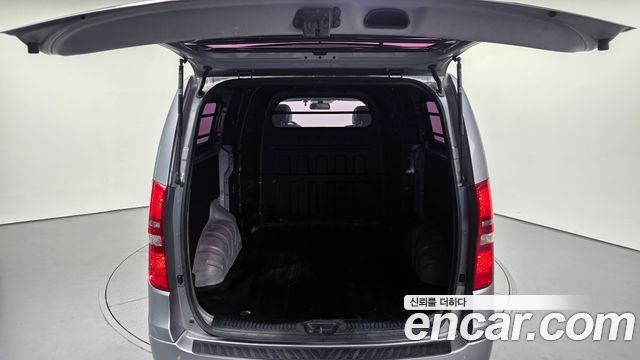 Hyundai Starex 2016 — photo 29