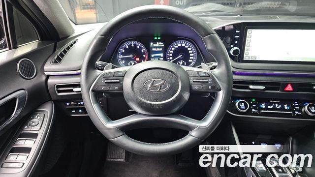 Hyundai Sonata 2022 — photo 19
