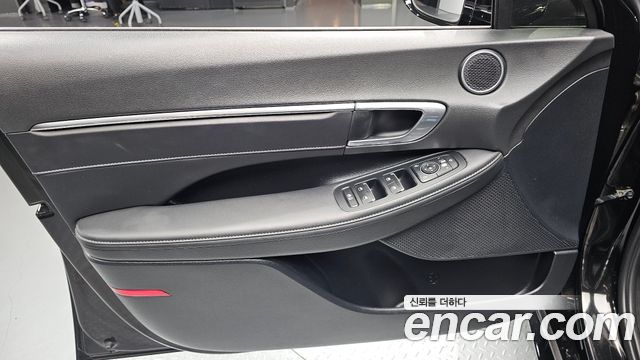 Hyundai Sonata 2022 — photo 14