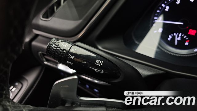 Hyundai Sonata 2022 — photo 32