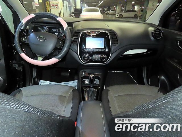 Renault Korea QM3 2014 — photo 10