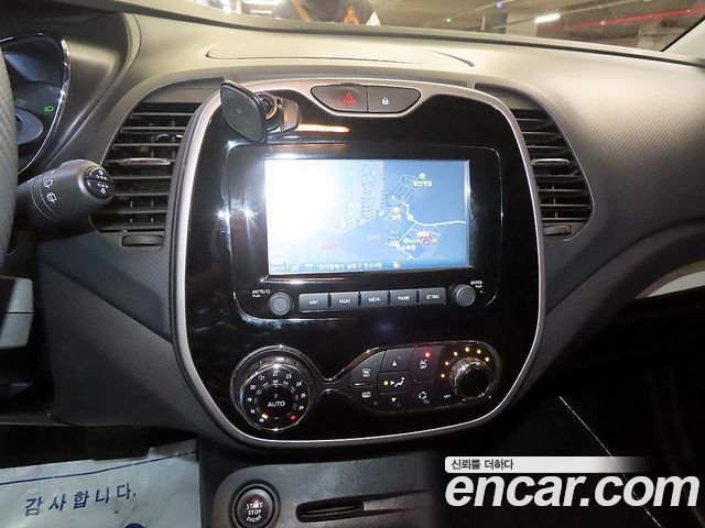 Renault Korea QM3 2014 — photo 11