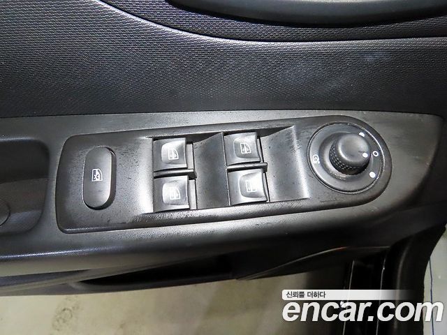 Renault Korea QM3 2014 — photo 13