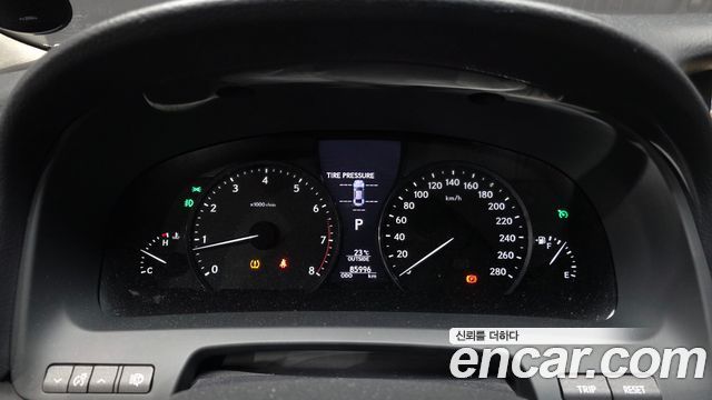 Lexus LS 2014 — photo 8