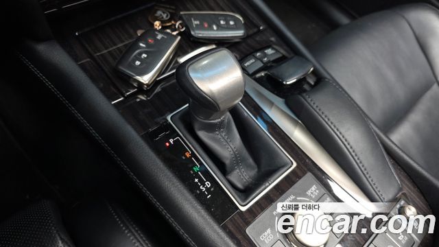 Lexus LS 2014 — photo 9
