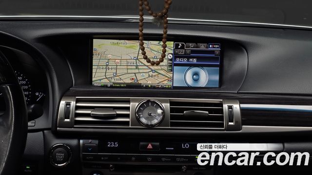 Lexus LS 2014 — photo 14
