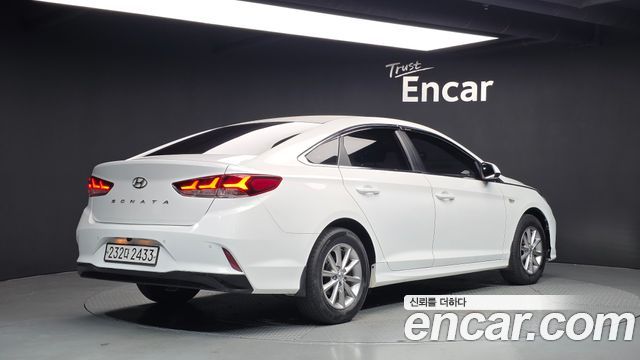 Hyundai Sonata 2018 — photo 2