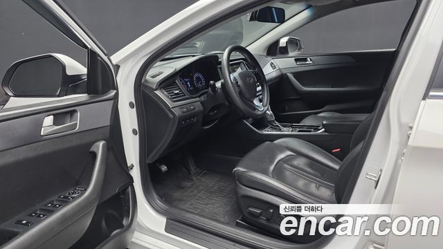 Hyundai Sonata 2018 — photo 10