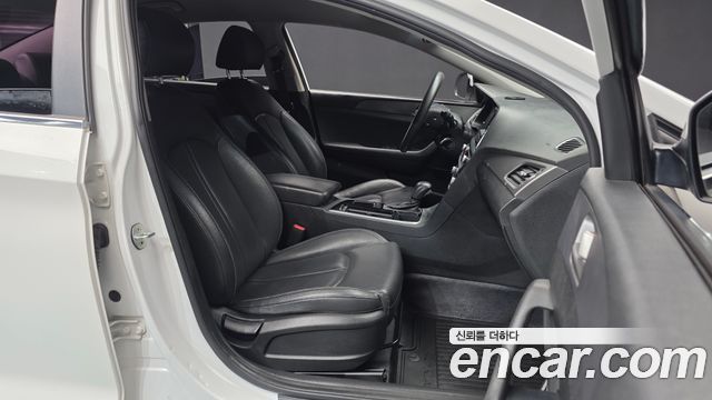 Hyundai Sonata 2018 — photo 11