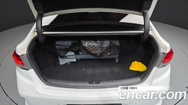 Hyundai Sonata 2018 — photo 20