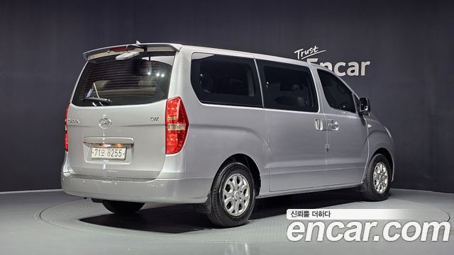 Hyundai Starex 2014 — photo 2