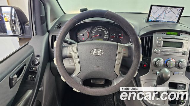 Hyundai Starex 2014 — photo 13