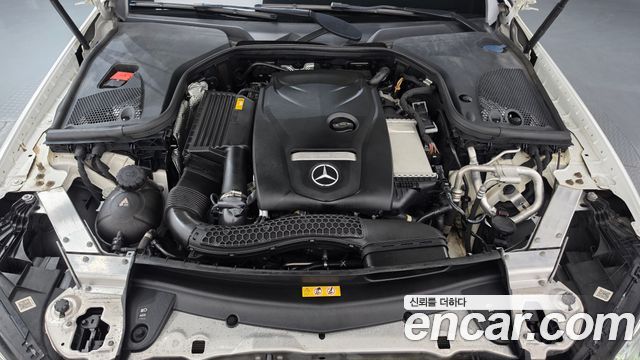Mercedes-Benz E-Class 2020 — photo 6