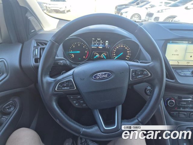 Ford Kuga 2017 — photo 8
