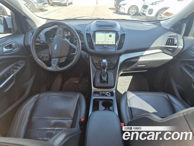 Ford Kuga 2017 — photo 9