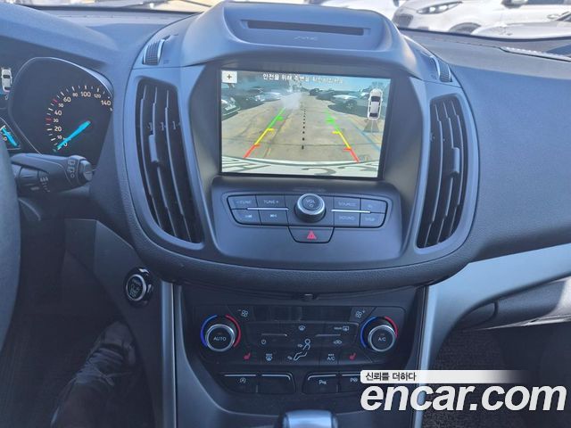 Ford Kuga 2017 — photo 11