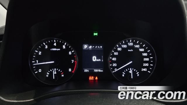 Hyundai AVANTE 2018 — photo 8