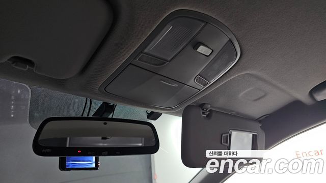 Hyundai AVANTE 2018 — photo 17