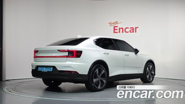 Polestar Polestar 2 2023 — photo 2
