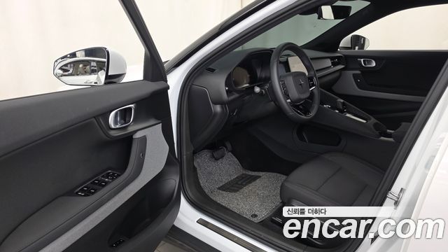Polestar Polestar 2 2023 — photo 13