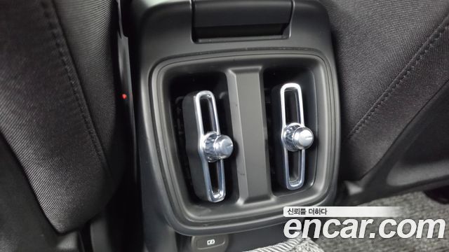 Polestar Polestar 2 2023 — photo 25