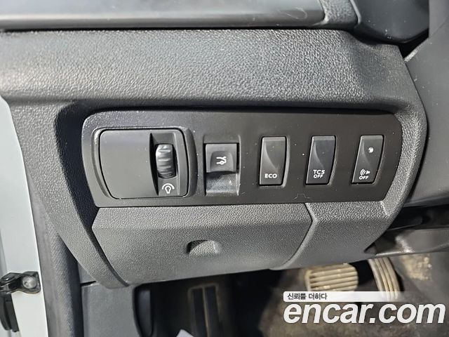 Renault Korea SM3 2019 — photo 17