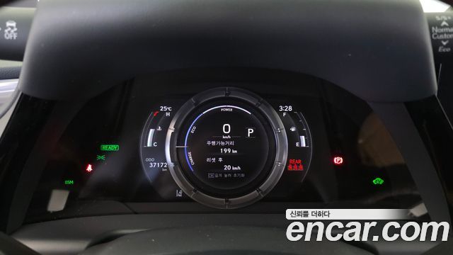 Lexus ES 2022 — photo 8