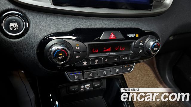 Kia Sorento 2016 — photo 17