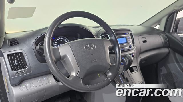Hyundai Starex 2021 — photo 18