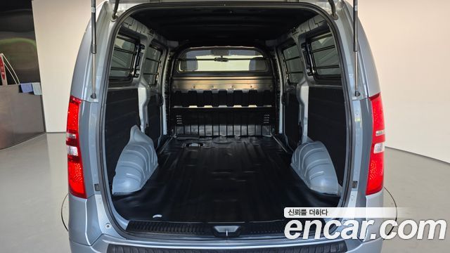 Hyundai Starex 2021 — photo 26