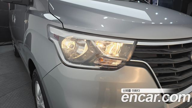 Hyundai Starex 2021 — photo 8