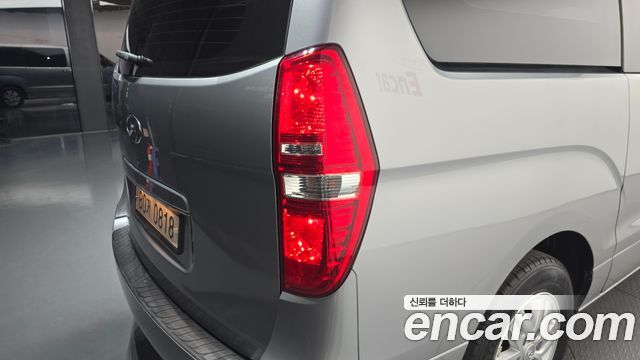 Hyundai Starex 2021 — photo 9