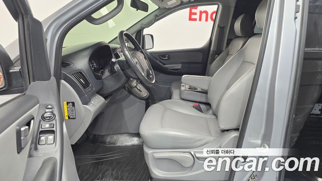 Hyundai Starex 2021 — photo 27