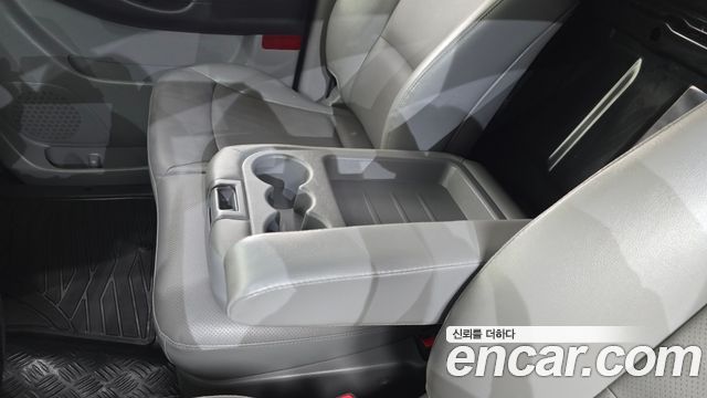 Hyundai Starex 2021 — photo 30