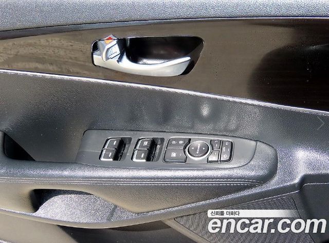 Kia Sorento 2019 — photo 11