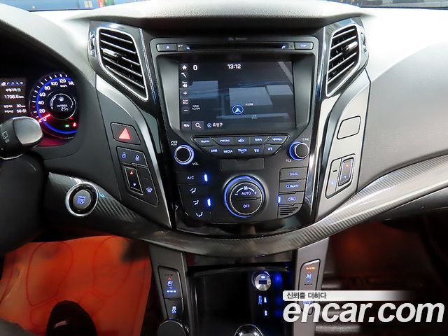 Hyundai i40 2016 — photo 12