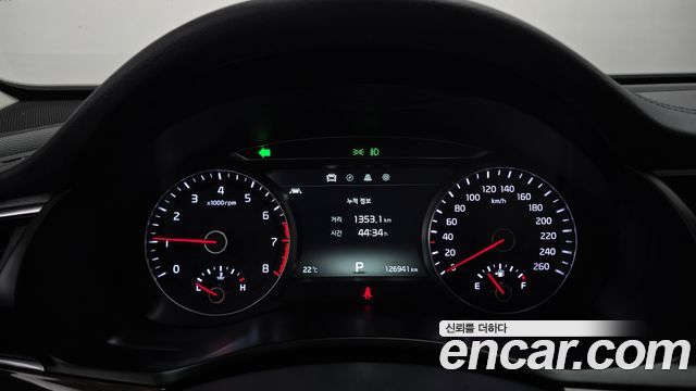 Kia K7 2018 — photo 8